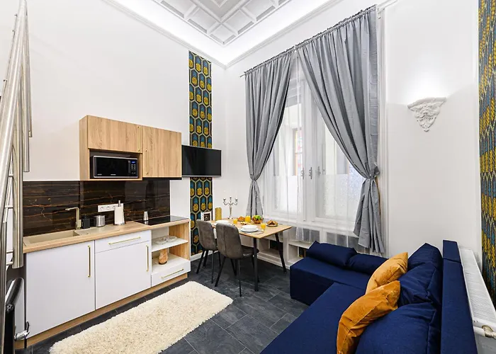 One-Bedroom King Suite
