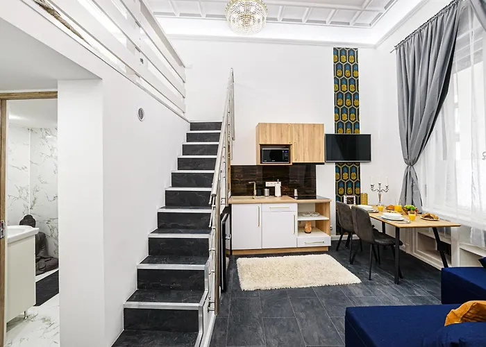 One-Bedroom King Suite